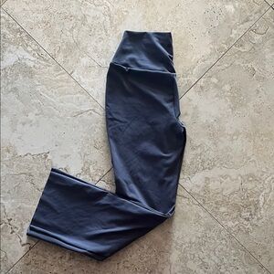 Stylish Blue High-Waisted Leggings “Yoga Pants”